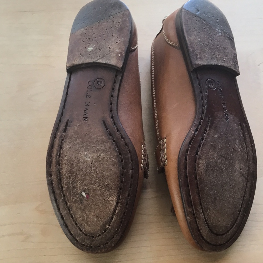 Cole Haan leather loafers. Size 6 medium. - Picture 5 of 6